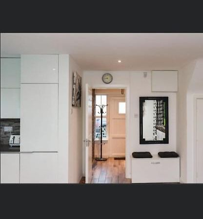 20 Holiday Cottage, East End 巴利巴宁 外观 照片